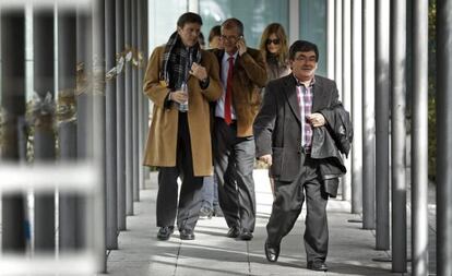 Eufemiano Fuentes y Vicente Belda, a la salida del juzgado.