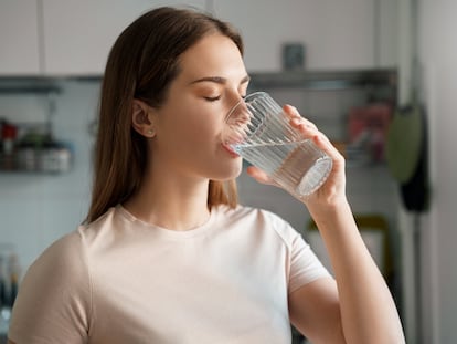 Los 12 voluntarios del experimento solo tomaron agua durante siete días.