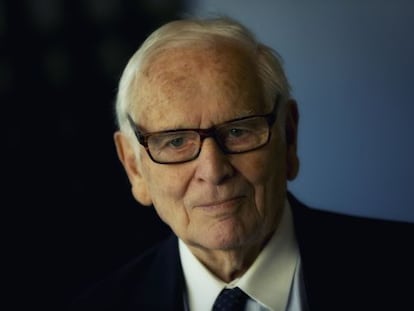 Pierre Cardin, en la sede madrile&ntilde;a del Instituto Franc&eacute;s.