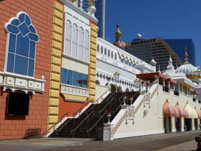 El m&iacute;tico paseo mar&iacute;timo de Atlantic City, con el casino Showboat. 