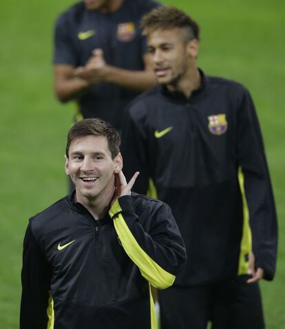 Messi y Neymar en San Siro.