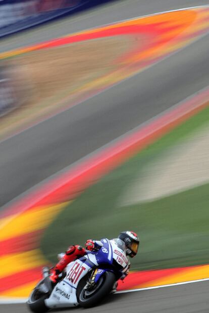 Jorge Lorenzo, durante los entrenamientos en el circuito de Alcañiz.