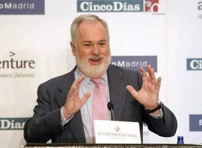 Miguel Arias Cañete, durante su intervención en el Foro Cinco Días.