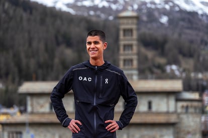 Mohamed Attaoui posa en Sankt Moritz, donde vive y entrena parte del año, en una imagen cedida por ON. 