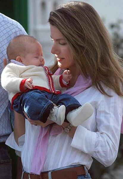 Don Felipe y doña Letizia pasarán con Leonor los últimos días de 2005 en La Mareta, una residencia que Hussein de Jordania se hizo construir en los años 70 y que más tarde regaló a la Casa Real.