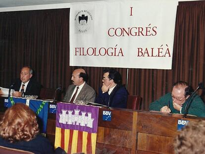 Congrés de filologia Baléà al 1992. Imatge cedida per l'Academi de sa Llengo Baléà.