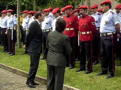 Ibarretxe, ayer, en la academia de la Ertzaintza en Arkaute.