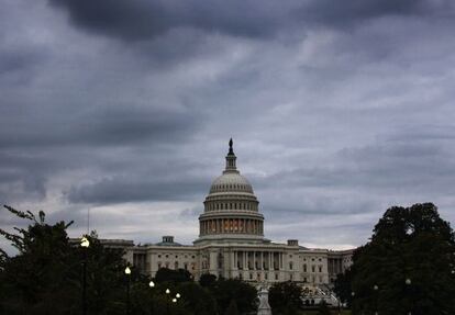 Nubes de tormenta sobre el Capitolio de Washington.