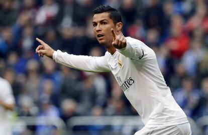 Cristiano Ronaldo celebra su primer gol.