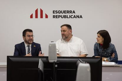 El coordinador nacional de ERC, Pere Aragonès, el presidente del partido, Oriol Junqueras, y la portavoz nacional, Marta Rovira, el pasado noviembre.