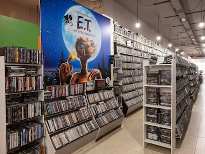 ET