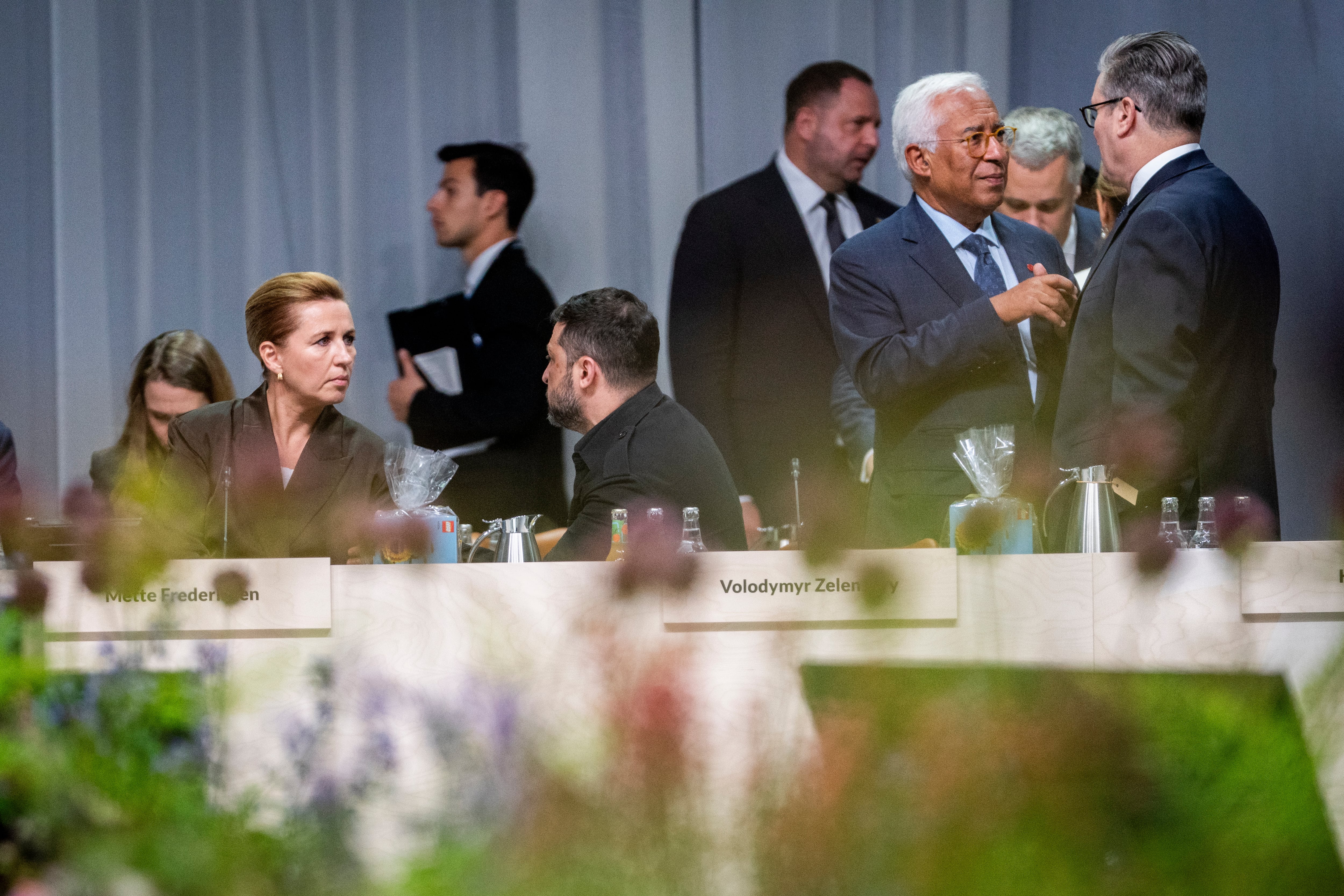 Líderes Europeos Acogen con Optimismo la Respuesta de Hamás al Plan de Paz de Trump para Gaza