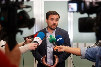 El ministro de Consumo, Alberto Garzón, en declaraciones a los medios, en mayo.