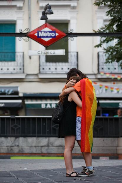 Una pareja en la celebración del Orgullo en 2013.