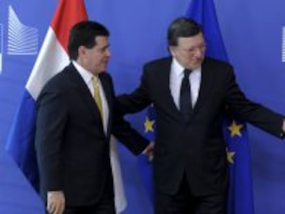 José Manuel Barroso con el presidente paraguayo Horacio Cartés.