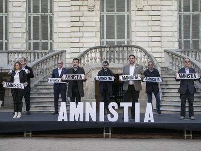 Els líders independentistes presos participen en un acte unitari als jardins del Palau Robert (Barcelona), aquest dilluns.