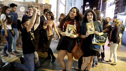 Harry Potter ha convertido en lectores a millones de niños y jóvenes de todo el mundo.