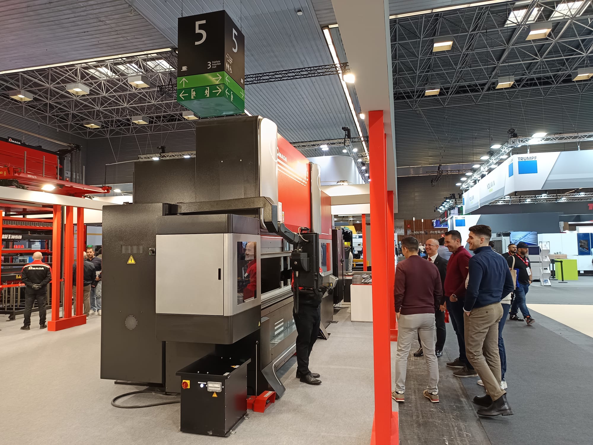 La cumbre de máquina-herramienta esquiva la geopolítica con nuevos contratos y proyectos