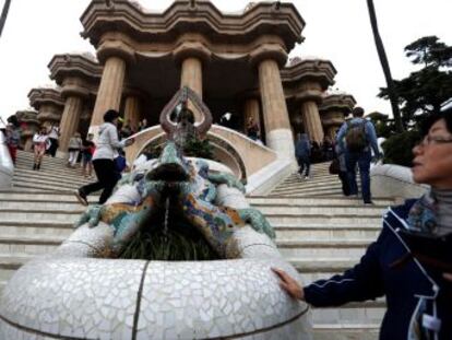 La comunidad catalana registra en octubre la mayor caída del turismo desde abril de 2011