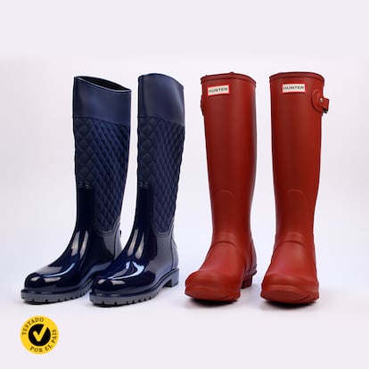 Botas de agua para mujer sobre fondo blanco.