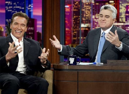 El comediante y presentador estadounidense Jay Leno, anfitrión del espacio con más audiencia de la televisión de EE UU, se despedirá de <i>The Tonight Show</i> en una emisión especial compartida con su sucesor, Conan O&#39;Brien, y el cantante James Taylor. Leno, de 59 años, ha anticipado que pondrá en escena una despedida original. El presentador encabeza &#39;The Tonight Show&#39; desde hace 17 años. (Texto: REUTERS)