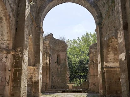 El monestir de Santa Maria de Gualter, a la Baronia de Rialb.  