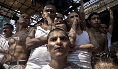 Presos del penal de Quzaltepeque en El Salvador. 