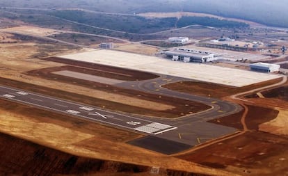 Vista a&eacute;rea del aeropuerto de Vilanova d&rsquo;Alcolea, en Castell&oacute;n. 