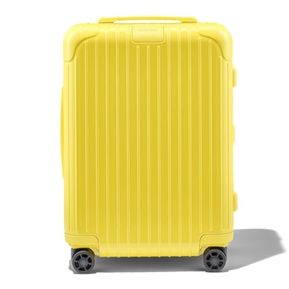 En uno de los colores que Pantone ha elegido para 2021. La primera maleta de policarbonato del mundo, diseñada en Alemania. Funcionalidad y alta tecnología. Precio: 600 euros.