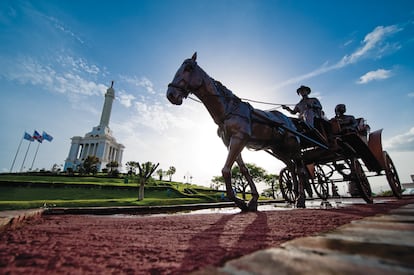 The Monument to the Heroes in Santiago de los Caballeros (Dominican Republic).