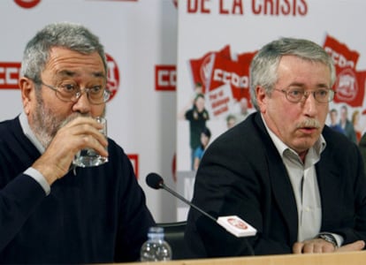 El secretario general de UGT, Cándido Méndez, y el líder de CC OO, Ignacio Fernández Toxo.