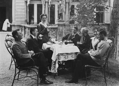 Fotografía tomada en el verano de 1917 de la familia Wittgenstein en Viena. 
