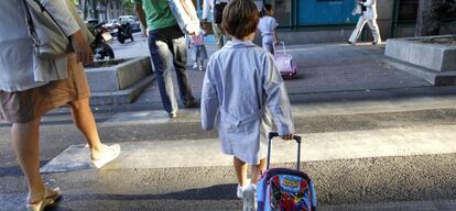 Las mochilas y los uniformes están entre los productos cuyos precios se elevarán a partir del sábado