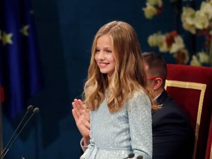 La princesa Leonor pronuncia su discurso, el primero en su condición de heredera de la Corona, durante la ceremonia de entrega de los Premios Princesa de Asturias 2019.