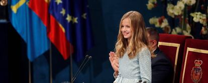 La princesa Leonor pronuncia su discurso, el primero en su condición de heredera de la Corona, durante la ceremonia de entrega de los Premios Princesa de Asturias 2019.