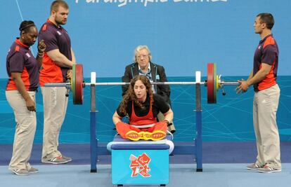 Loida Zabala se prepara para competir.