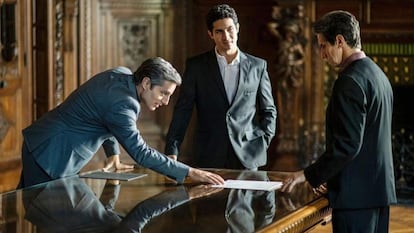 Osorio (Joaquín Furriel), Clamens (Chino Darín) y Emilio (Diego Peretti) en una escena de 'El reino'.