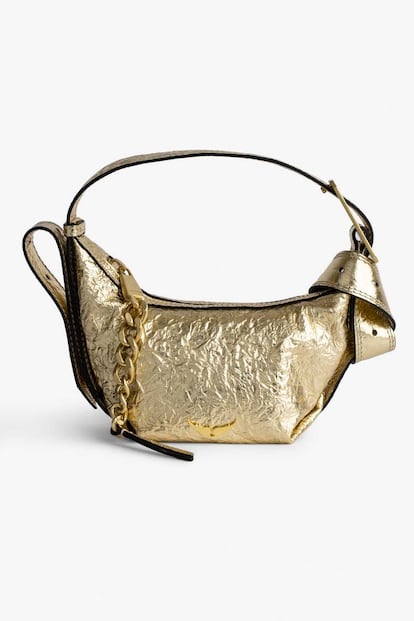 Un bolso metalizado es el accesorio con el que elevar tus looks en un chasquido. Este diseño de estética rock lo firma Zadig et Voltaire.