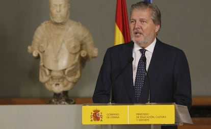 Méndez de Vigo, en la ceremonia de imposición de las condecoraciones de la Orden Civil de Alfonso X El Sabio, el jueves en Madrid.