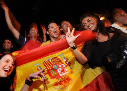 Algunos españoles han celebrado el triunfo de la selección frente a Alemania en el país germano, más concretamente en Munich.