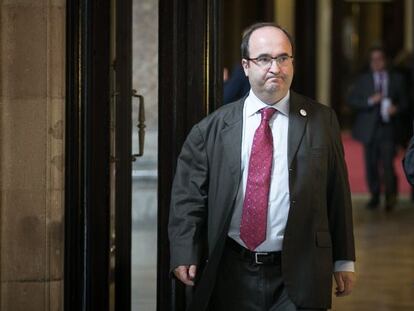 Miquel Iceta, en los pasillos del Parlament