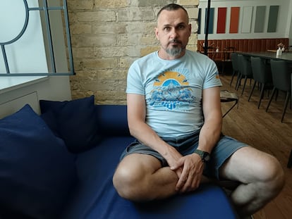 Oleg Sentsov, durante la entrevista en un café de Kiev, el pasado día 14.