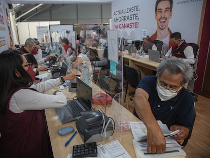 La Feria de las Afores 2022 en el Zócalo de Ciudad de México.