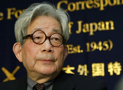 El premio Nobel de Literatura, Kenzaburo Oé.
