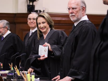 Yasmín Esquivel, durante su investidura como ministra de la Suprema Corte, en Ciudad de México, el 21 de marzo de 2019.