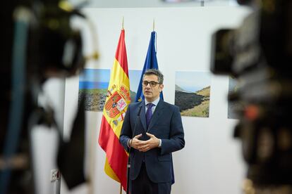 Félix Bolaños, el miércoles antes de su visita a la exposición audiovisual ‘Tremor’, en la Delegación del Gobierno de Canarias en Madrid.