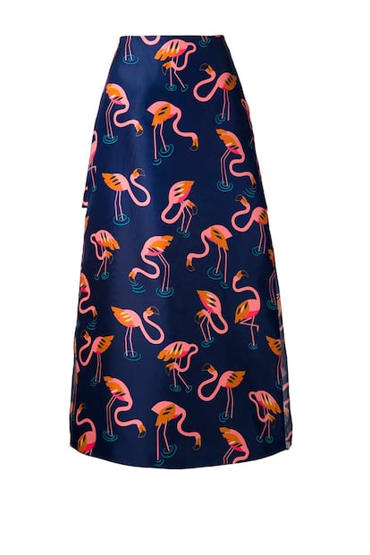 Falda midi con estampado de flamencos. La firma Delpozo (c.p.v.)