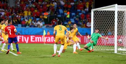 Alexis S&aacute;nchez, en el momento de su gol.