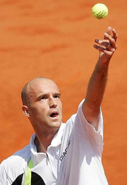 Wimbledon contará este año con dos aspirantes balcánicos para hacerse con la victoria final. Por un lado, Ivan Ljubicic, semifinalista en Roland Garros y finalista del Master Series de Madrid; por el otro, el croata Mario Ancic, que con su 1,96 metros posee uno de los saques más temibles del circuito.