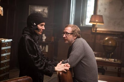 James Gray, junto a Sienna Miller durante el rodaje de 'Z, la ciudad perdida'.